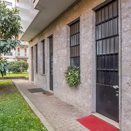 Ca' Granda M5 & Bicocca Apartment *