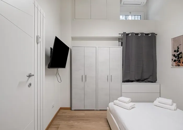 Guesthost - Ca' Granda M5 & Bicocca Apartament Mediolan