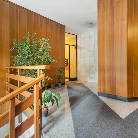 アパート Guesthost - Ca' Granda M5 & Bicocca *